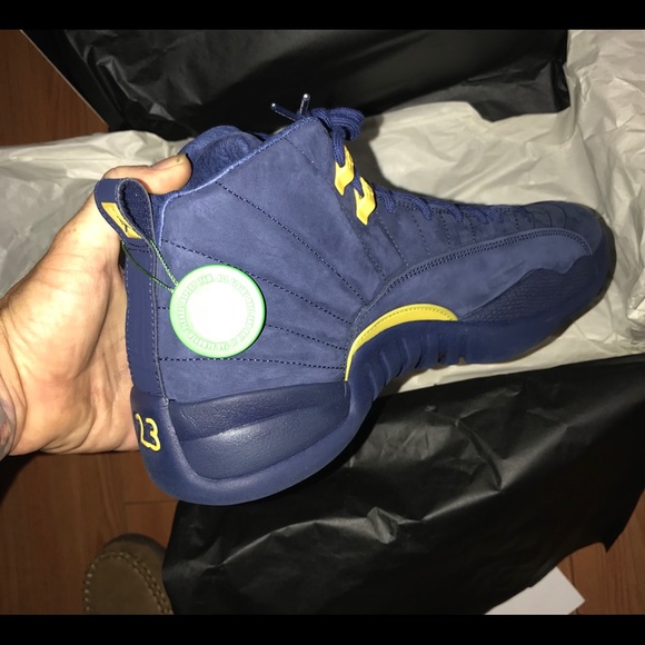 SOLD!!!!   Jordan 12 RETRO Michigan BRAND NEW - Picture 5 of 7